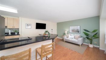 Regency Tower condo # 405, Honolulu, Hawaii - photo 4 of 21