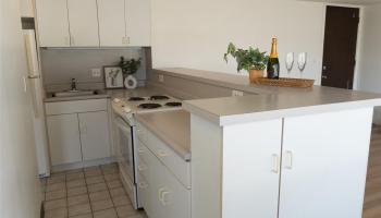 Regency Tower condo # 605, Honolulu, Hawaii - photo 3 of 15