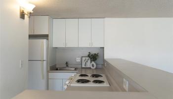 Regency Tower condo # 605, Honolulu, Hawaii - photo 4 of 15