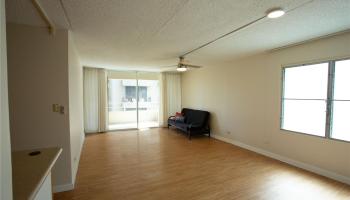 2533 Ala Wai Blvd Honolulu - Rental - photo 2 of 18