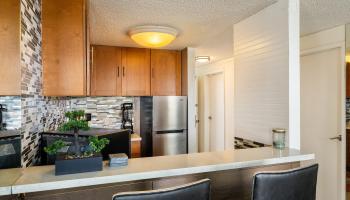 Plaza At Century Court condo # 906, Honolulu, Hawaii - photo 4 of 20