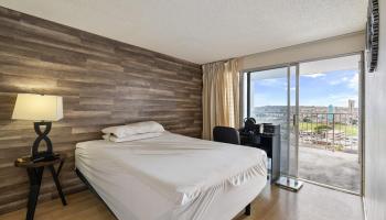 Plaza At Century Court condo # 906, Honolulu, Hawaii - photo 6 of 20