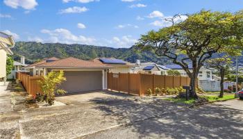 2548  Olopua Street Manoa Area, Honolulu home - photo 2 of 25
