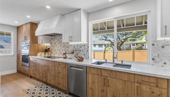 2548  Olopua Street Manoa Area, Honolulu home - photo 6 of 25