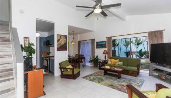 2559 Akepa Street Pacific Palisades, PearlCity home - photo 5 of 25 2559 Akepa Street Pacific Palisades, PearlCity home - photo 5 of 25