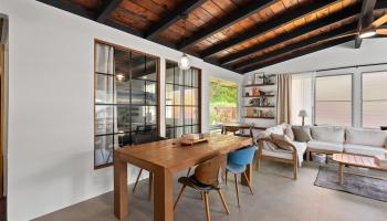 256  Puiwa Road Dowsett, Honolulu home - photo 5 of 24