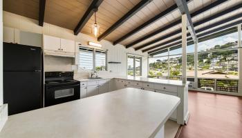 2571  Kekuanoni Street Pauoa Valley, Honolulu home - photo 5 of 19