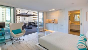 Tradewinds Plaza condo # 703, Honolulu, Hawaii - photo 5 of 24