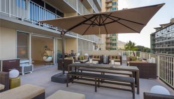 Tradewinds Plaza condo # 703, Honolulu, Hawaii - photo 1 of 24