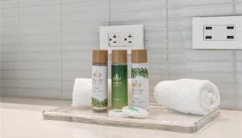 Tradewinds Plaza condo # 703, Honolulu, Hawaii - photo 6 of 24