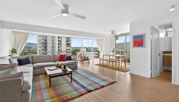 Crescent Park condo # 904, Honolulu, Hawaii - photo 5 of 24