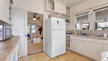 2606 Nahaku Place Honolulu - Multi-family - photo 5 of 25