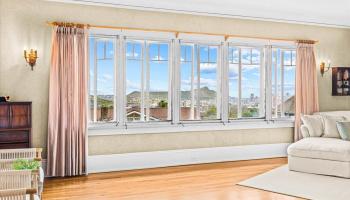 2618  Ferdinand Ave Manoa Area, Honolulu home - photo 4 of 24