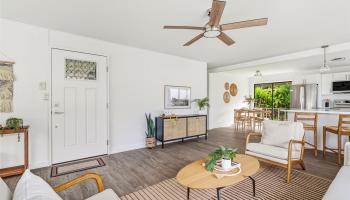 2625  Puninoni St Wahiawa Heights, Central home - photo 6 of 17