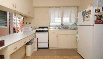 University Plaza condo # H, Honolulu, Hawaii - photo 3 of 8 University Plaza condo # H, Honolulu, Hawaii - photo 3 of 8