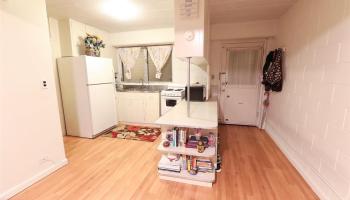 University Plaza condo # K, Honolulu, Hawaii - photo 6 of 12