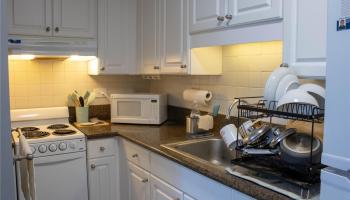 Hono Hale Towers condo # A53, Honolulu, Hawaii - photo 4 of 25