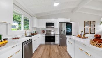 2645  Kekuanoni Street Pauoa Valley, Honolulu home - photo 5 of 22