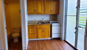 Varsity Villa condo # 309, Honolulu, Hawaii - photo 3 of 10