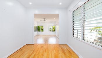 2664 Manoa Road Manoa Area, Honolulu home - photo 5 of 23