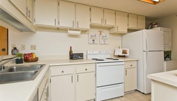 Kings Gate condo # 1103, Honolulu, Hawaii - photo 4 of 15 Kings Gate condo # 1103, Honolulu, Hawaii - photo 4 of 15