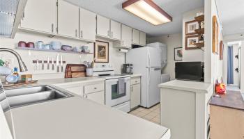 Kings Gate condo # 1103, Honolulu, Hawaii - photo 5 of 18