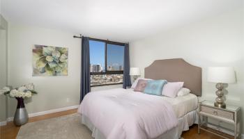 Kings Gate condo # 2106, Honolulu, Hawaii - photo 6 of 23