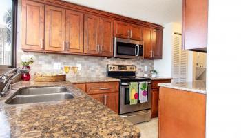 Kings Gate condo # 606, Honolulu, Hawaii - photo 5 of 23