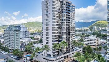 Kings Gate condo # 705, Honolulu, Hawaii - photo 1 of 15