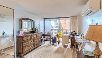 Kings Gate condo # 705, Honolulu, Hawaii - photo 6 of 15