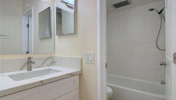 2740 Kuilei St Honolulu - Rental - photo 6 of 12