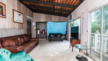 2749  Piliwai Street Kalihi Valley, Honolulu home - photo 2 of 19