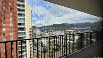 Rainbow Place condo # 2101, Honolulu, Hawaii - photo 4 of 11
