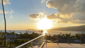 278  Makaweli Place Triangle, Hawaii Kai home - photo 2 of 25