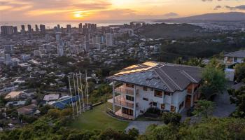 2835  Round Top Drive Makiki Heights, Honolulu home - photo 2 of 25