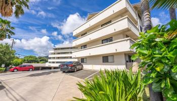 Kulanui Hale condo # 114, Honolulu, Hawaii - photo 2 of 22