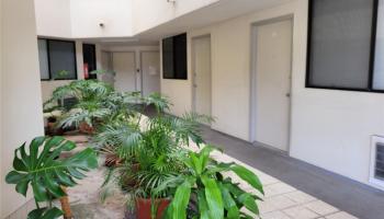 2860 Waialae Ave Honolulu - Rental - photo 3 of 14