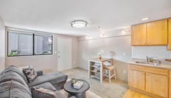 Kulanui Hale condo # 115, Honolulu, Hawaii - photo 3 of 17