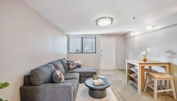 Kulanui Hale condo # 115, Honolulu, Hawaii - photo 5 of 17