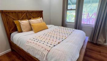 2871  Kalihi Street Kalihi Valley, Honolulu home - photo 3 of 10