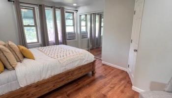 2871  Kalihi Street Kalihi Valley, Honolulu home - photo 6 of 10