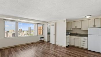 Five Regents condo # 2006, Honolulu, Hawaii - photo 4 of 16