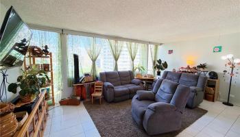 Lakeview Terrace condo # 8B, Honolulu, Hawaii - photo 2 of 22