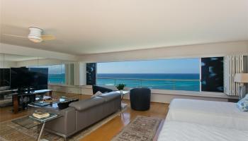 2895 Kalakaua Ave Honolulu - Rental - photo 4 of 22