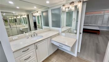 2895 Kalakaua Ave Honolulu - Rental - photo 4 of 17