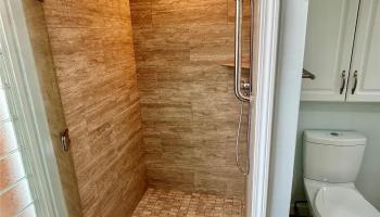 2895 Kalakaua Ave Honolulu - Rental - photo 6 of 17