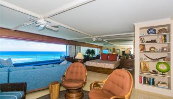 2895 Kalakaua Ave Honolulu - Rental - photo 6 of 24