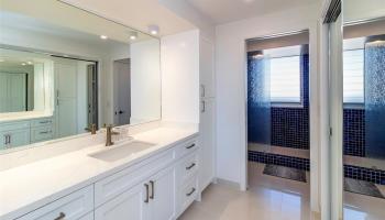 2895 Kalakaua Ave Honolulu - Rental - photo 6 of 20