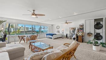 Colony Surf Ltd condo # 309, Honolulu, Hawaii - photo 1 of 17