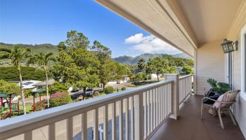 2897  Kalawao Street Manoa Area, Honolulu home - photo 2 of 25